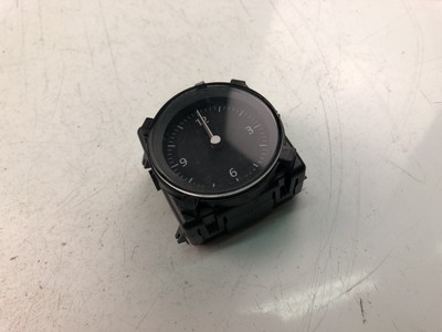 VW PASSAT B8 3G2 Innenuhr 3G0919204C 16892070