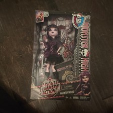 Monster High Elissabat Frights Camera Action Doll, Articulated, Accessories