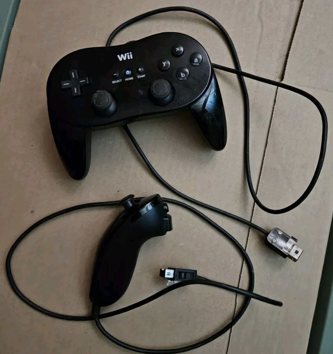 Official OEM Nintendo Wii Black Controller + Nunchuck Lot