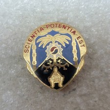 VTG US Army 500th MILITARY INTELLIGENCE BRIGADE Pin V21 Made in USA DI DUI Crest