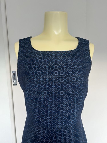 Anna Thomas Dress 8 Navy Blue Pencil Sleeveless Work Office corporate Rrp $898 - Picture 2 of 16