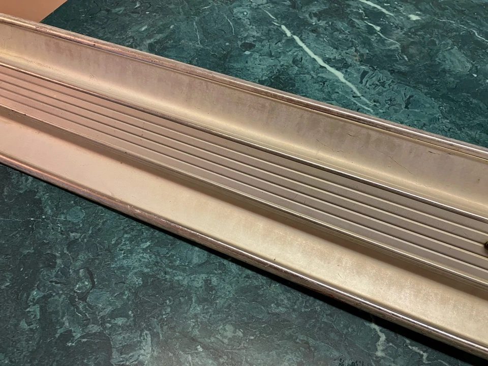 Plymouth Fury III 1968 sedán de 4 puertas acabado maletero panel moldura OEM Foto 4 de 4