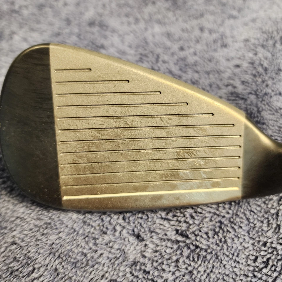 Cleveland Tour Action Black Gunmetal Red Iron Set 5-PW Steel Regular Flex - Image 4 of 4