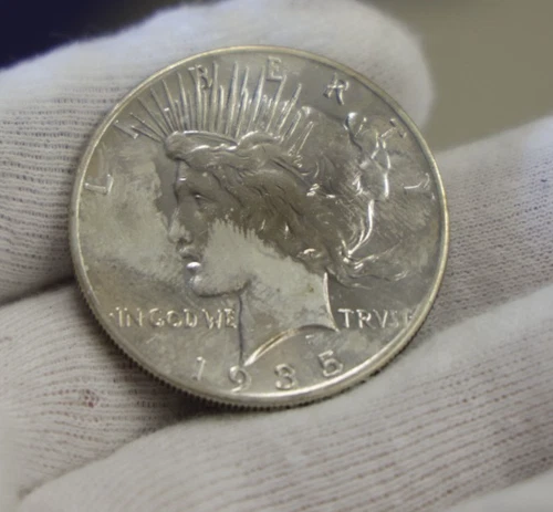 1935 US Peace Silver Dollar $1 XF (Cleaned)