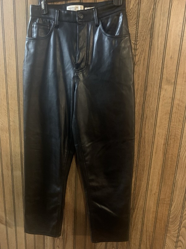 Abercrombie & Fitch Vegan Leather Pants Size 27/4