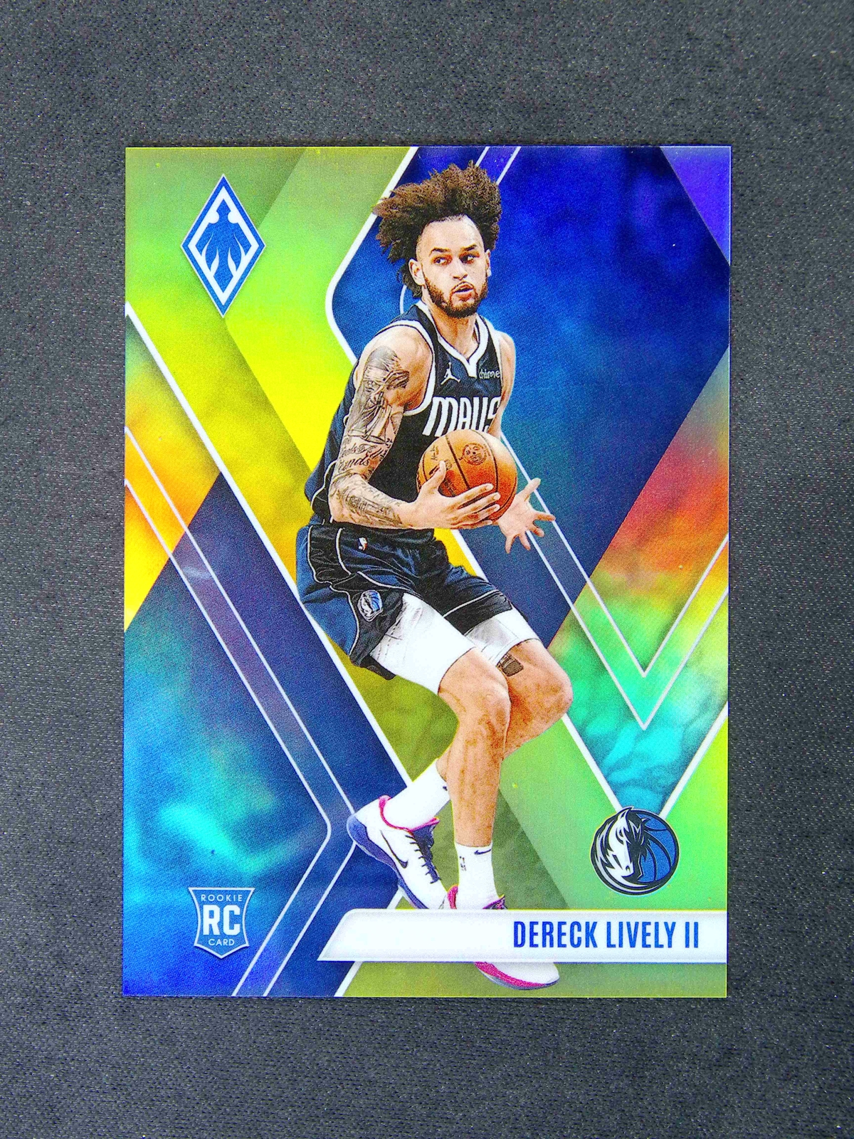 2023-24 Panini Phoenix Dereck lively II #290 RC Rookie Yellow /49