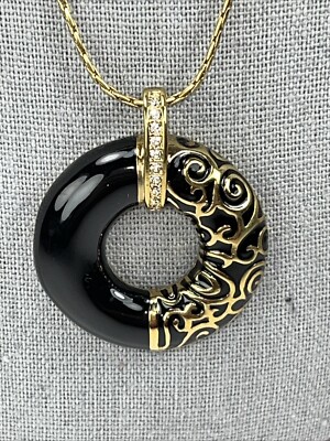 JBK Jacqueline Kennedy Parisian Love Black Circle Necklace Gold Camrose & Kross