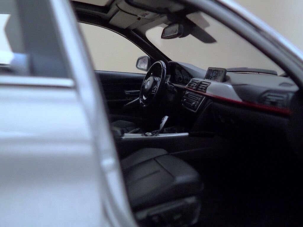 Foto 3 di 7