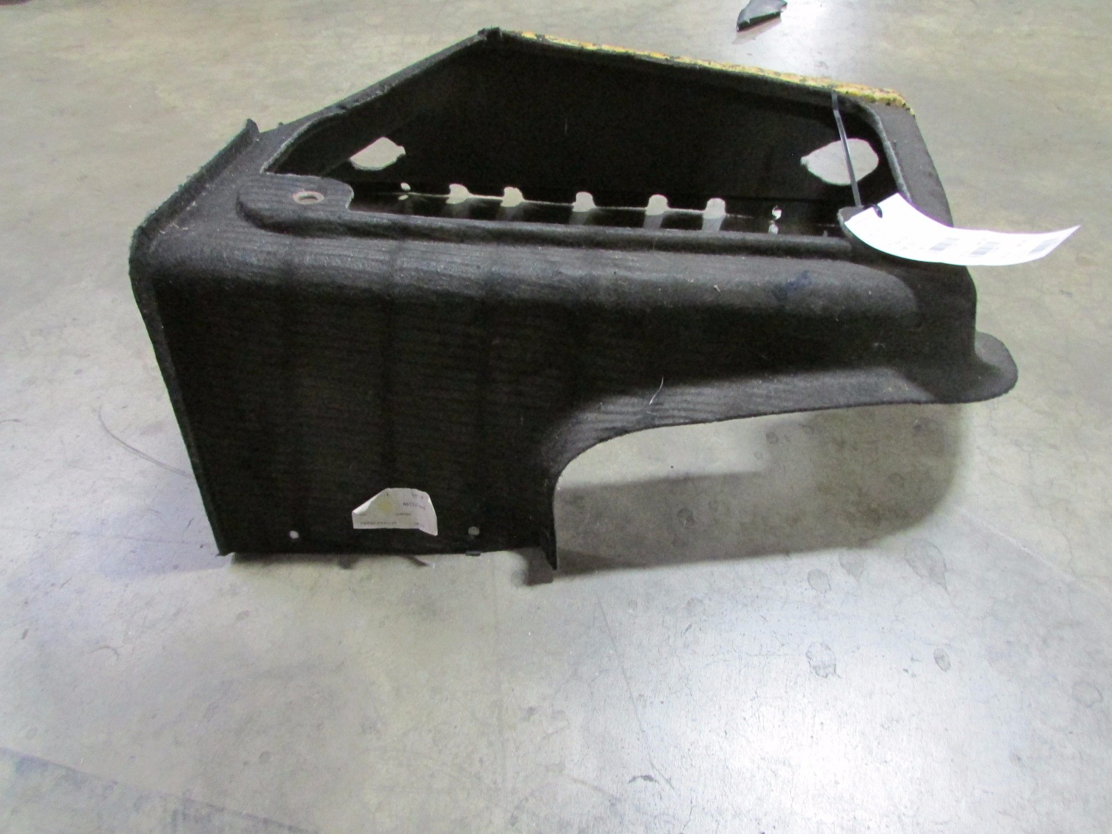 Maserati Quattroporte, RH, Side, Trunk Carpet, Black P/N 981306700