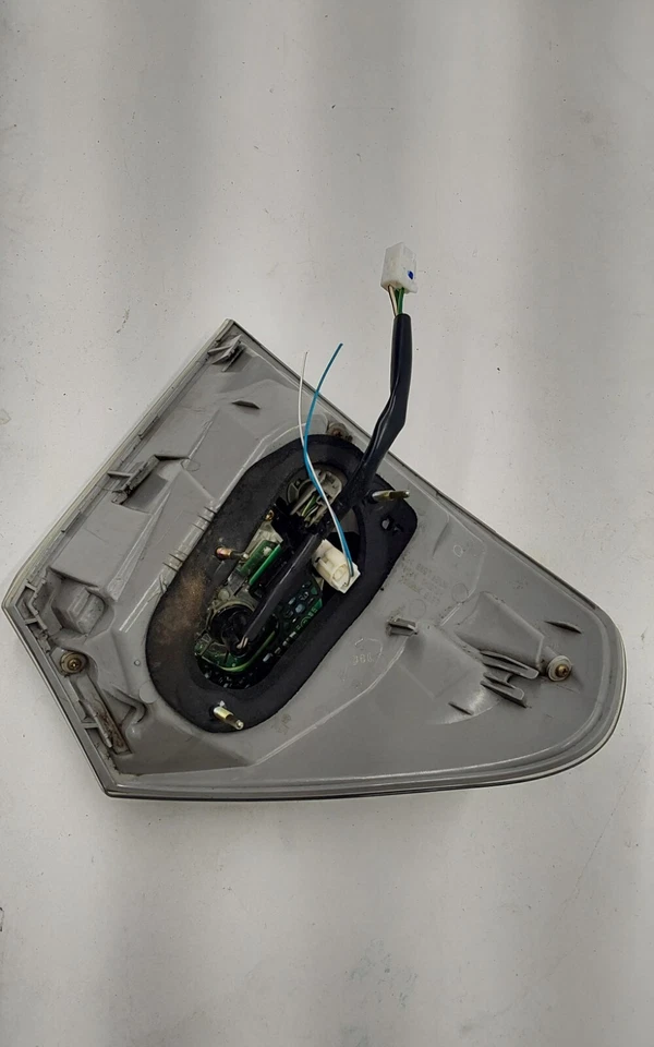 2004- Lanterna traseira de halogênio lateral direita Lexus RX330 fabricante de equipamento original - Imagem 4 de 4