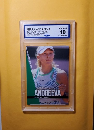 Gema 💎 Como Nueva 10 2023 Novato MIRRA ANDREEVA