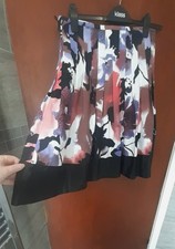 Papaya Black Multi Pleated Skirt Size 12 Abstract Pattern Going Out