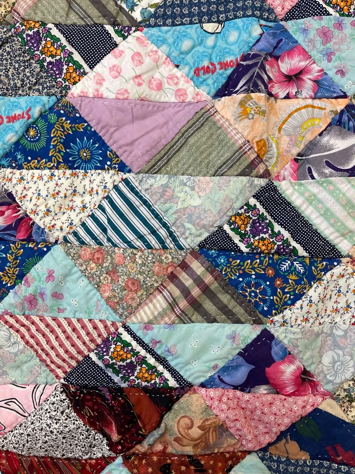 "Colcha manta chatarra multitemática hecha a mano de retazos 60""x68""" Foto 2 de 4