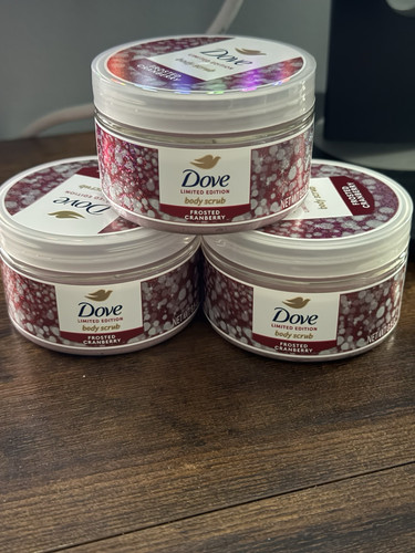 LIMITED EDITION Dove Body Scrub Frosted Cranberry 3.5oz Lot of 3 - Picture 1 of 1