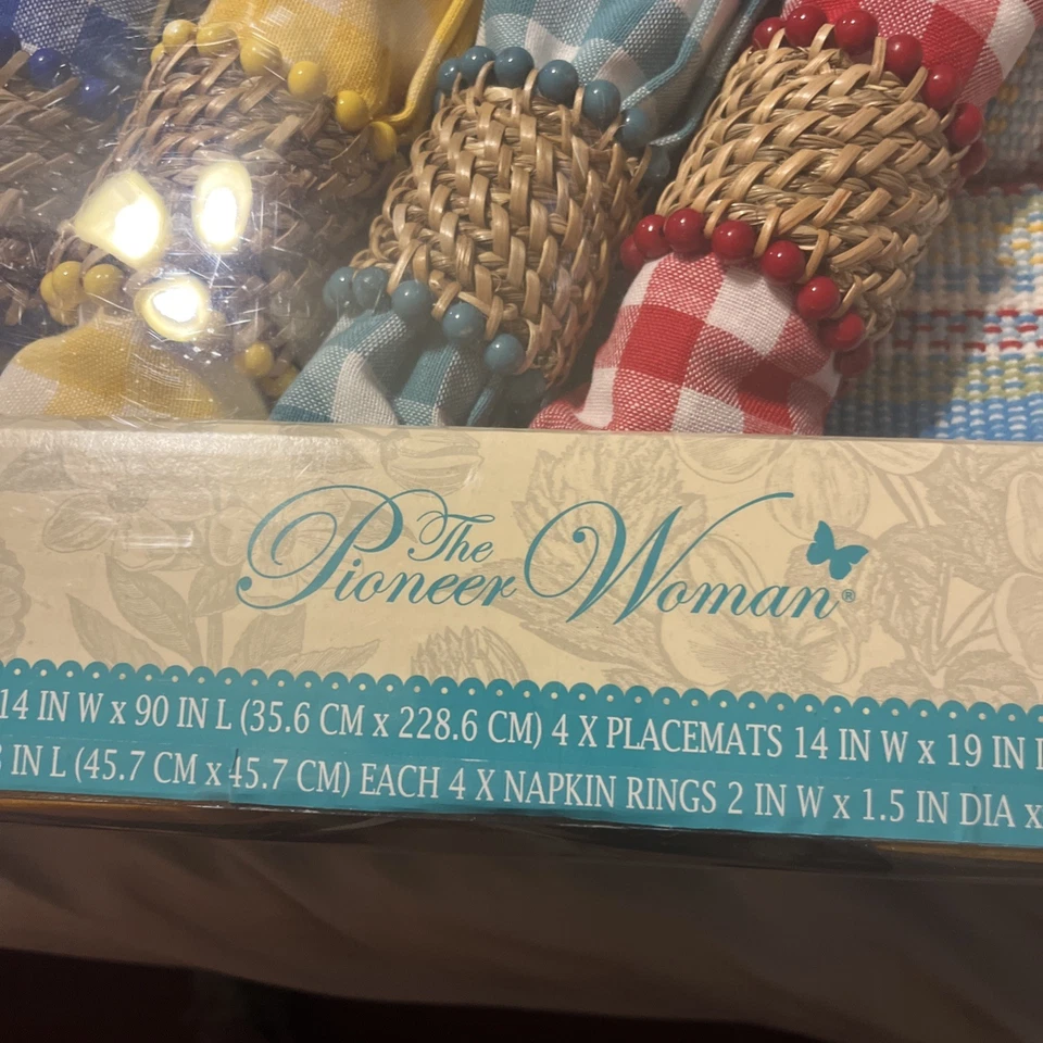 Pioneer Woman Chunky Stripe Table Linens Set - Image 2 of 4