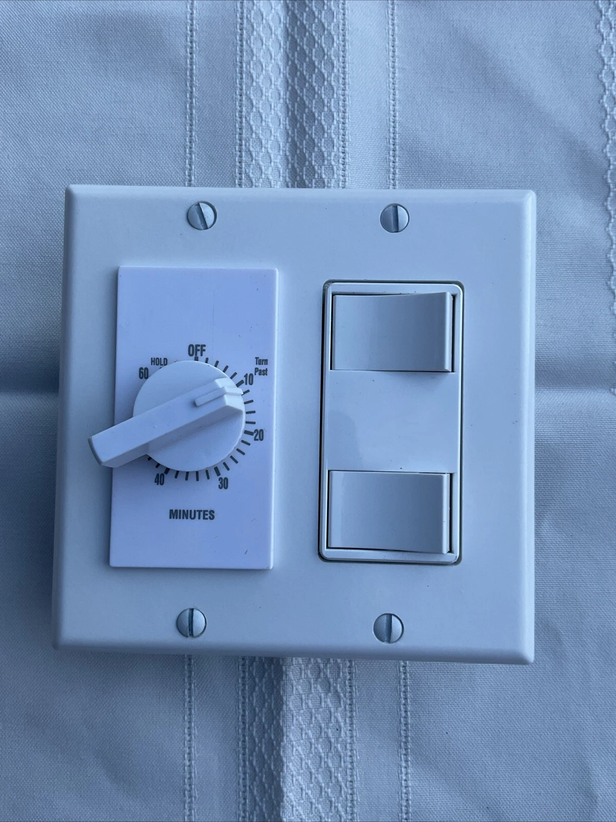 BROAN 62W 60-MINUTE TIME CONTROL With Dbl. Rocker Switches. N.O.S.