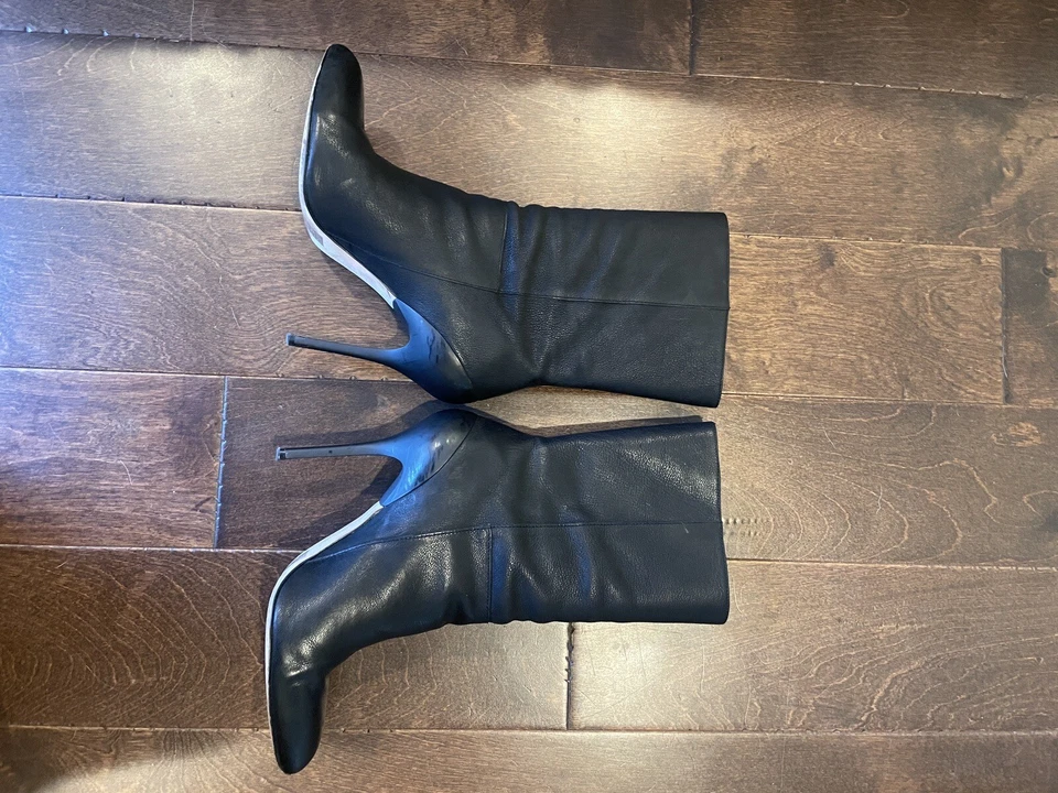 Botas de cuero negras Elie Tahari talla 39,5 Foto 4 de 4
