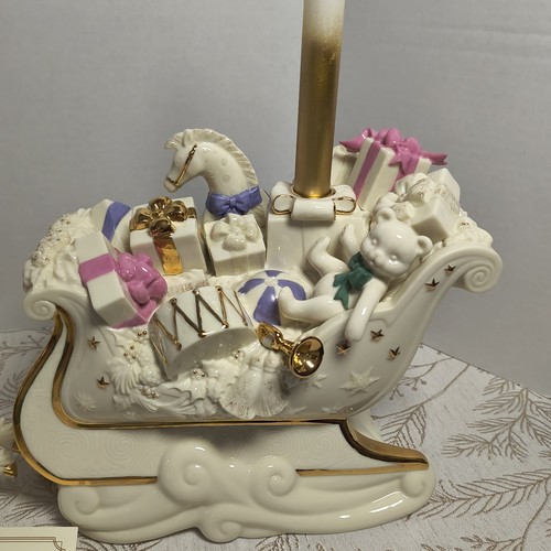 Lenox Holiday Delivery Candelabros Ciervo y Trineo Edición Limitada 2002 SIN CAJA - Imagen 2 de 23