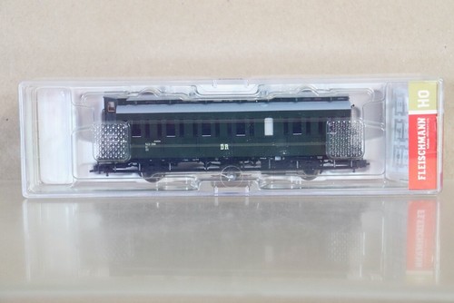 FLEISCHMANN 5070 02 K DR GRÜN 2. KLASSE 6 RAD ALTER ZEITWAGEN 522266 ab | Condition: New