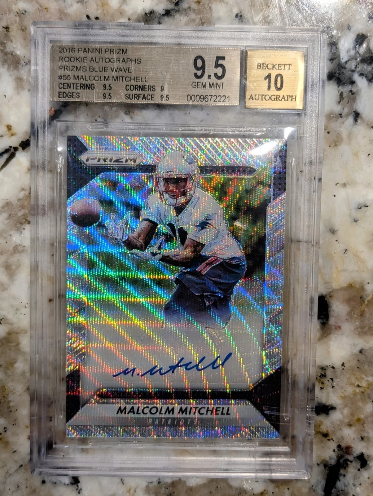 Malcolm Mitchell Panini Prizm Rookie Autograph Prizm #RAMML Red/White/Blue Disco