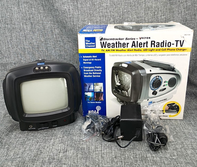 New Vector Stormtracker TV' AM FM Radio Weather Alert Cell Phone Charger VEC130B