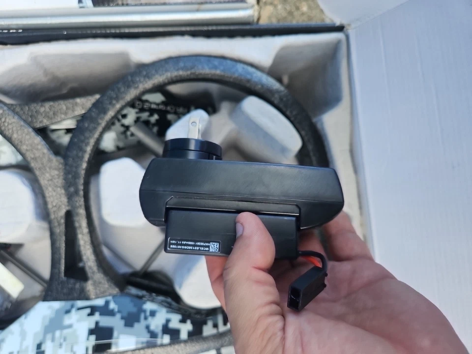 2 Parrot AR Drones 2.0 Quadricopter - INCOMPLETE FOR PARTS ONLY!! - Image 3 of 4