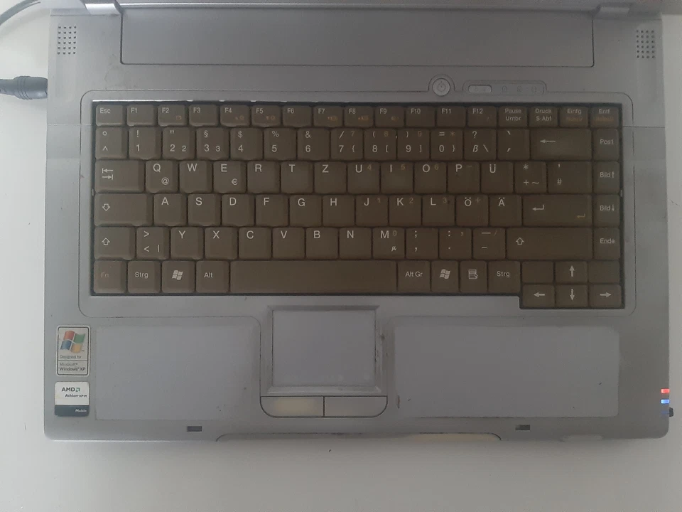 Averatec 6200 Series mit 15,6'' Display Notebook Lap Top (610 ) - Bild 3 von 4