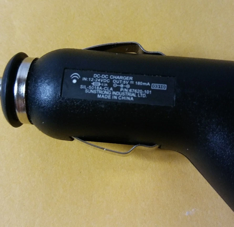 Cable de Carga Plantronics 67620-101 Coche/Camión para Auriculares Bluetooth USADO Foto 3 de 3