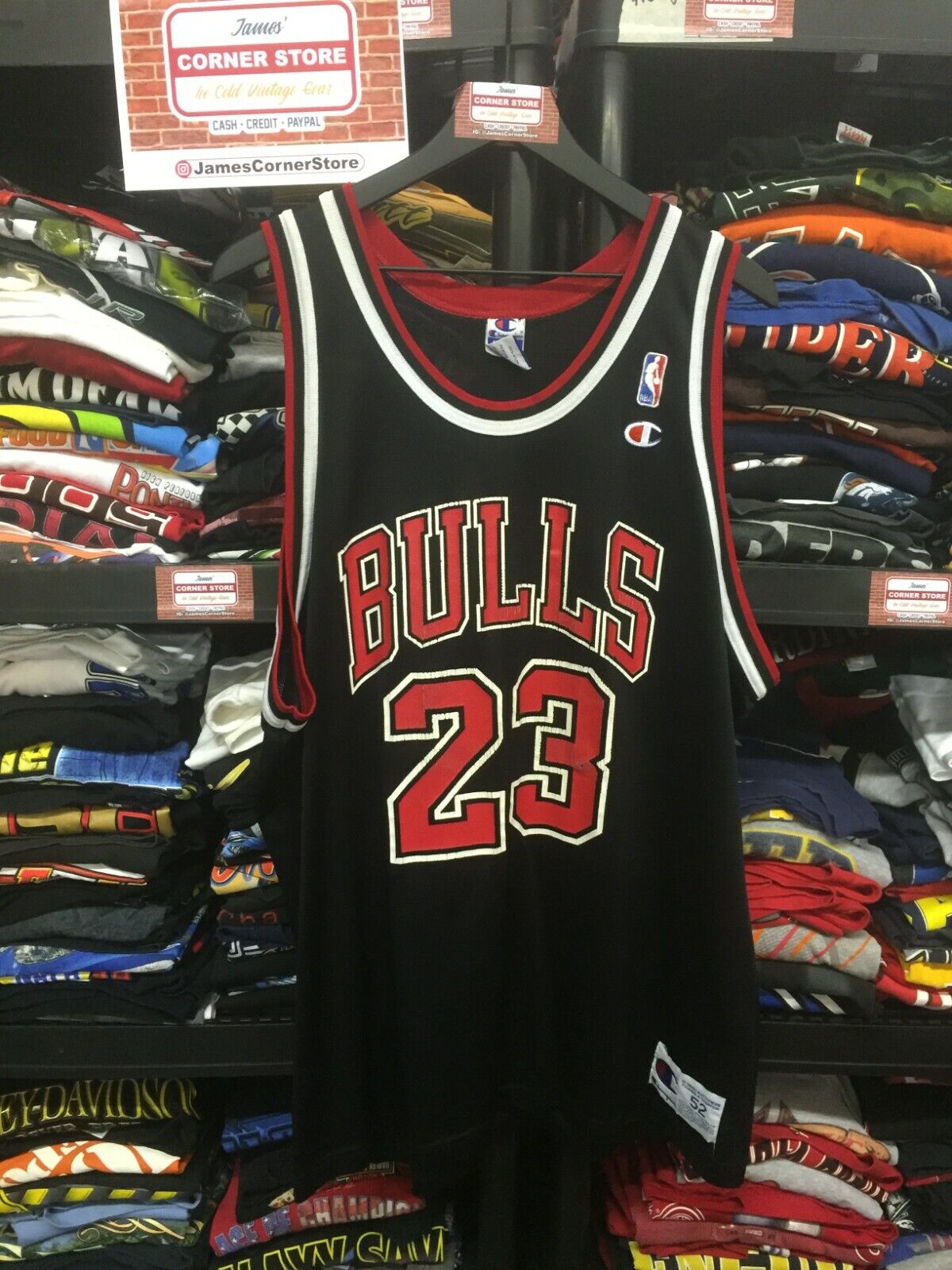 Champion Chicago Bulls NBA Fan Shop