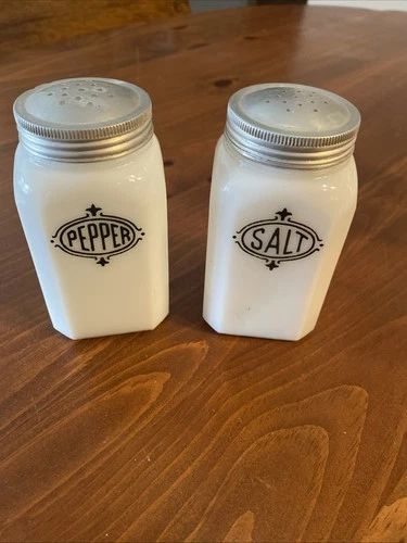 Hazel Atlas Milk Glass Large "Shield" Salt/ Pepper Range Shakers Set VTG Great !