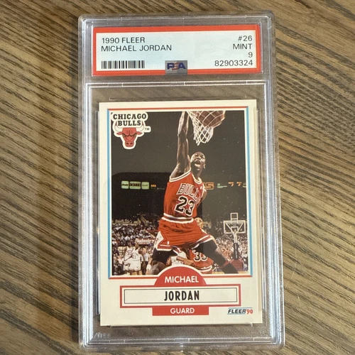 1990-91 Fleer - Michael Jordan #26 Black Line Under Biographical Information