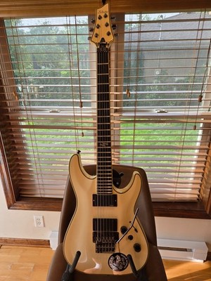 Schecter Blackjack ATX C-1 FR White, used, flawed finish - WORKS PERFECTLY!