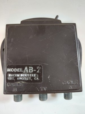 MACOM INDUSTRIES AB-2 Coaxial A/B Switcher TV Cable Selector Vintage F-Type