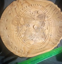 beautiful intricately carved wooden serving bowl 12 inch x 8 inch x 3 inch d