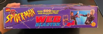 Vintage 1997 Marvel Spiderman Web Blaster W/ 2 Cans of Fluid 47630
