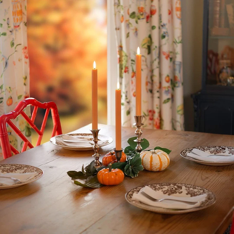 Velas cónicas naranja sin llama con control remoto - Candelabros LED de 10 pulgadas parpadeantes... Foto 4 de 4