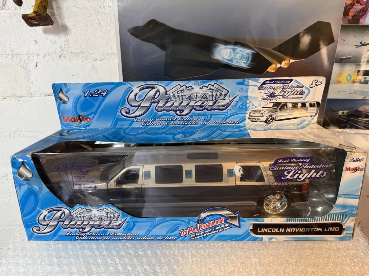 Maisto Lincoln 1:24 Diecast & Toy Vehicles for sale - eBay