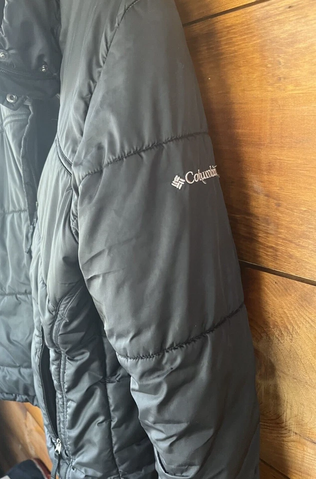 Chaqueta acolchada pequeña Columbia para mujer negra cremallera completa ligera/sin capucha Foto 4 de 4