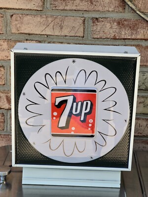50年代　セブンアップ　7up 旧ロゴ　ライトアップ　看板　USA ネオンサイン 50年代セブンアップ7up 旧ロゴライトアップ看板USA ネオンサイン