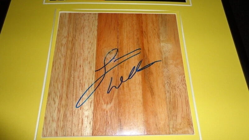 Luke Walton Signed Framed 12x18 Floorboard + Photo Display w/ Bill Walton - Imagem 2 de 2