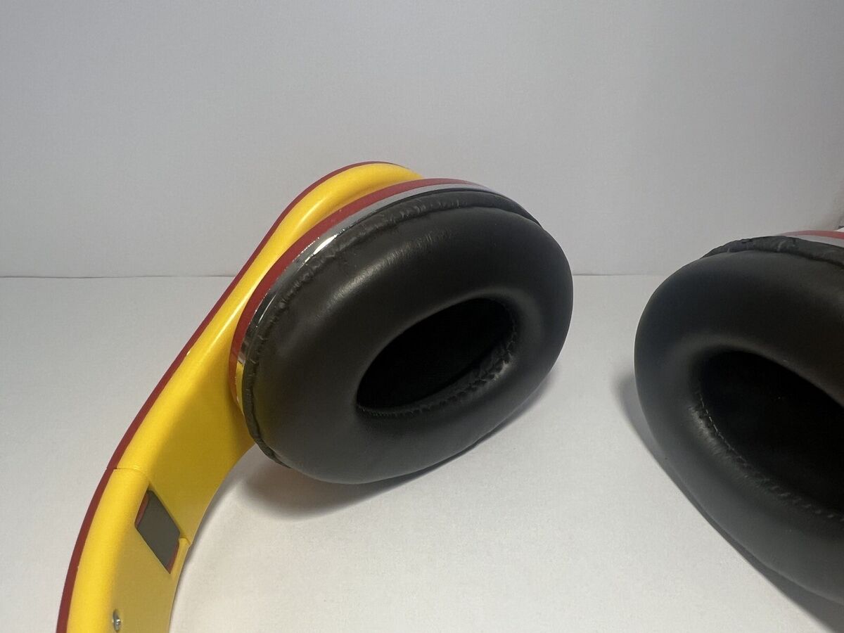 BEATS BY DR DRE - FERRARI Limited Edition Leather wired BEATS BY DR DRE - FERRARI Limited Edition Leather wired