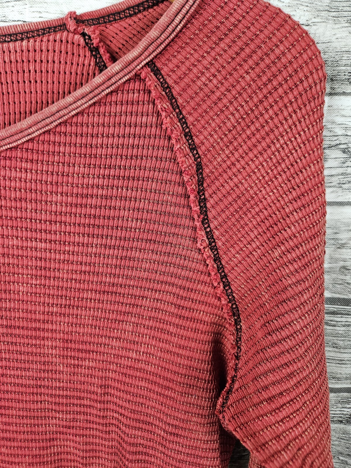 ABLE Women's XL Red Thermal Pattern Cuff Longslee… - image 4