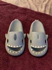 Cloudies Shark Slides Sandals Non-Slip Open Toe Slippers Outdoor 42-43