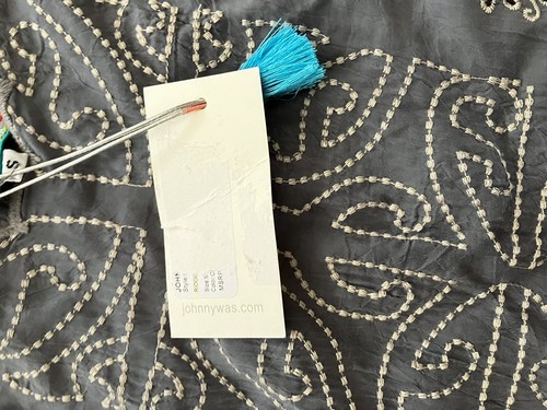 new Johnny Was Ridden Blouse - C16318-9 Blue rayon ivory Embroidered 3/4 Sleeve - Picture 8 of 9