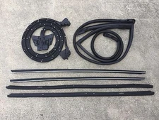 81-88 Monte Carlo with Wide Chrome 8 PC Weatherstripping Seal Kit