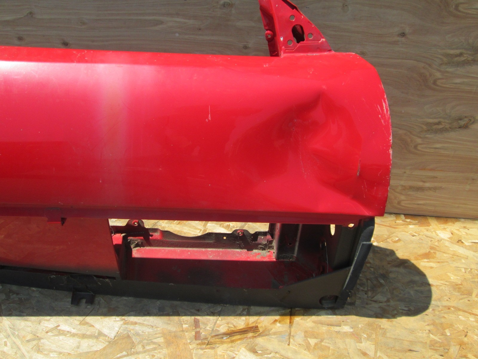 Ferrari 355 RH / Passenger Door  # 64672500