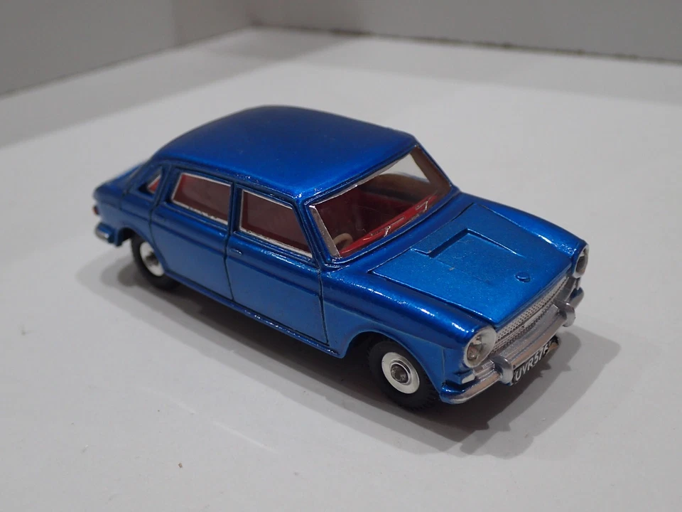 DINKY TOYS 171 AUSTIN 1800 SCALA 1:43 CONDIZIONI PARI AL NUOVO (7) - Immagine 2 di 4
