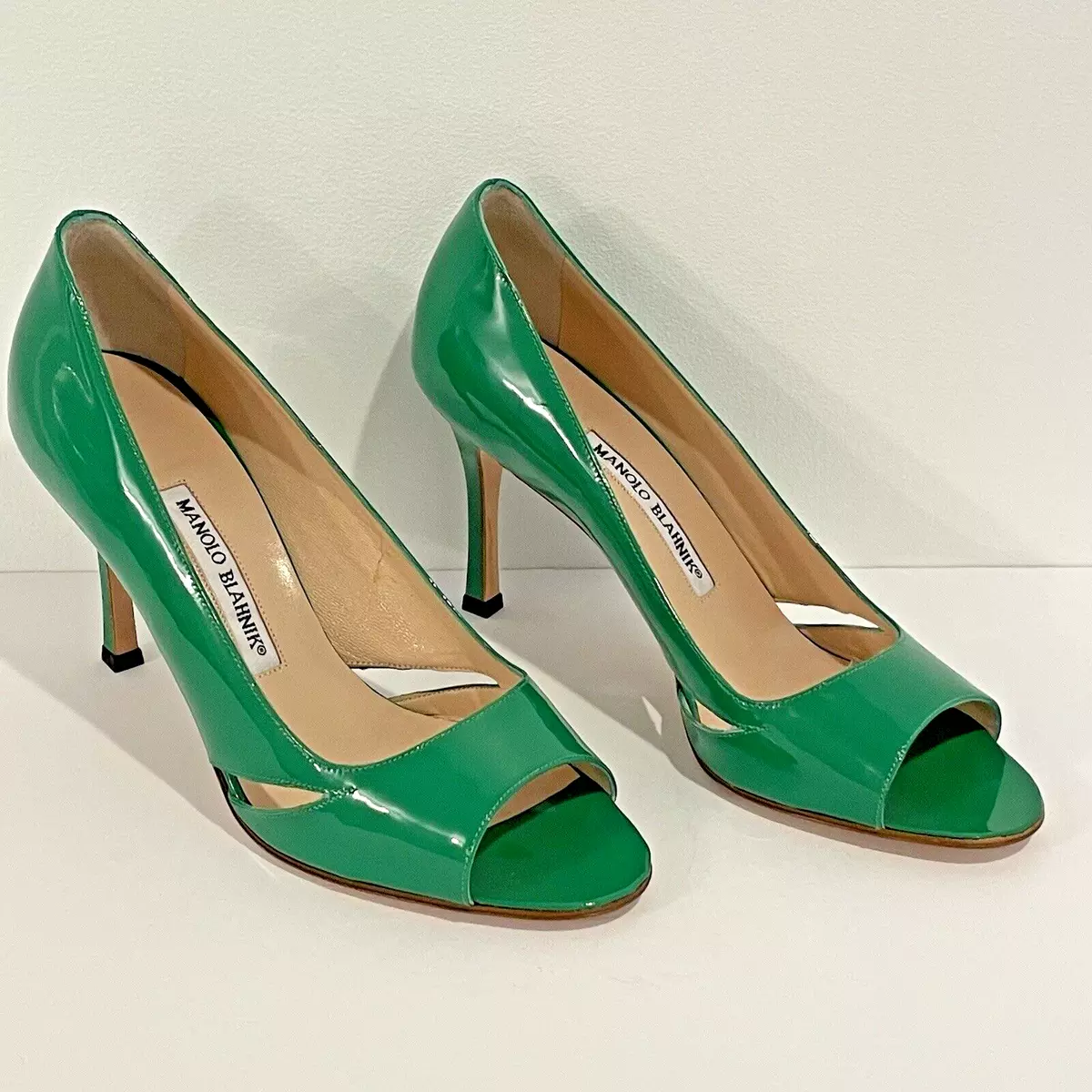 Pretty green sale leather pumps