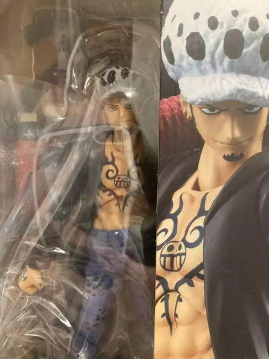 BandaI: Anime Heroes - One Piece - Trafalgar Law 6.5 Tall Action Figure