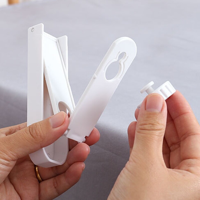 4Pcs Foldable Bed Sheet Grippers Clip Adjustable Height Blanket Holder Fastener - Picture 4 of 8